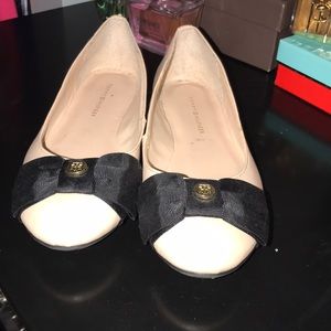 tommy hilfiger bow flats